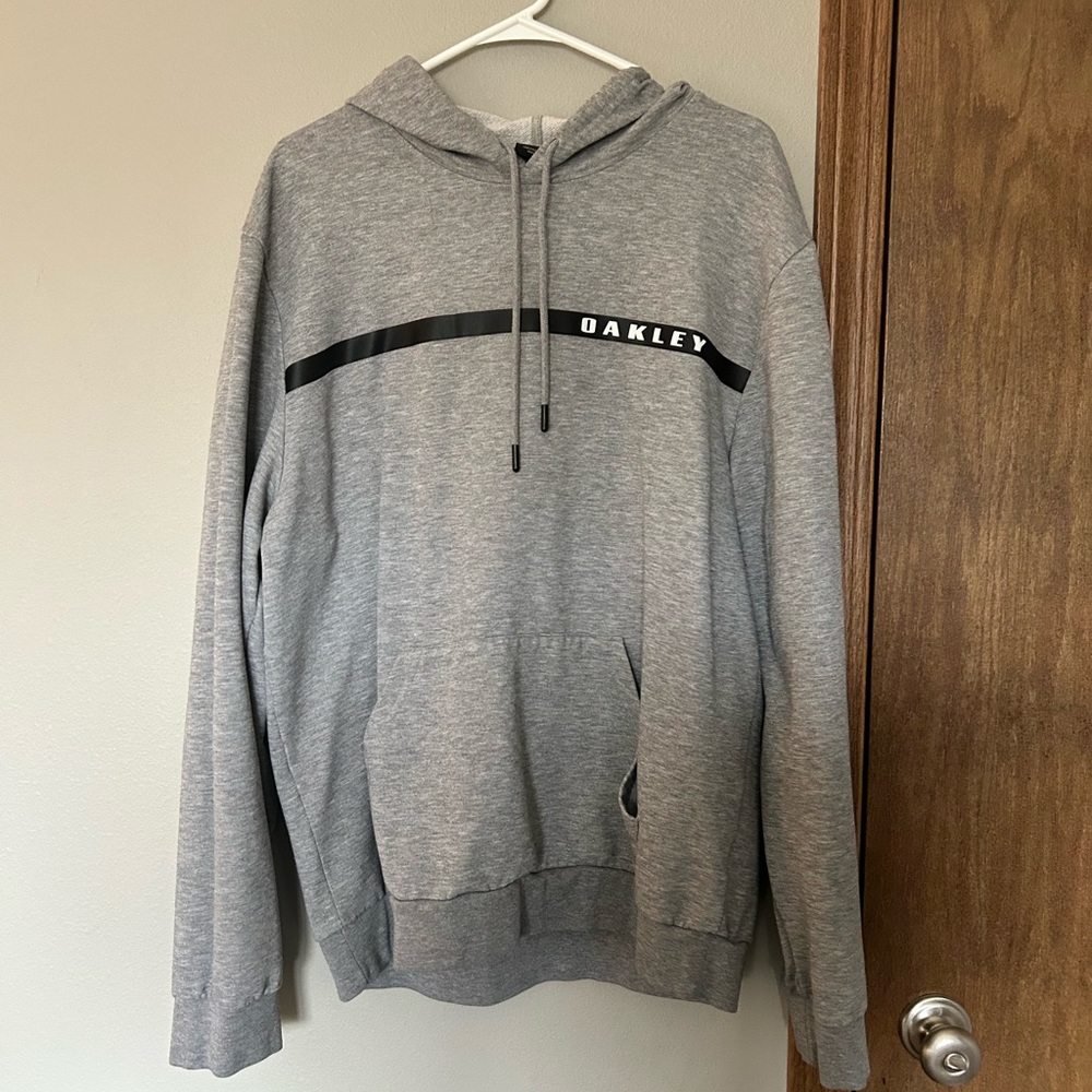 Oakley sweatshirt Hoodie size XL